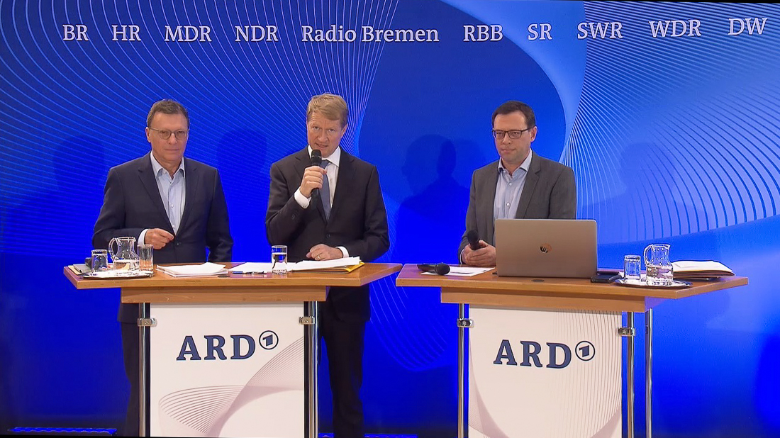 Volker Herres - Ulrich Wilhelm - Markus Huber | Screenshot: ARD